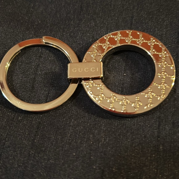 Gucci Silver Keyring NIB with original purchase card and box - Picture 1 of 7
